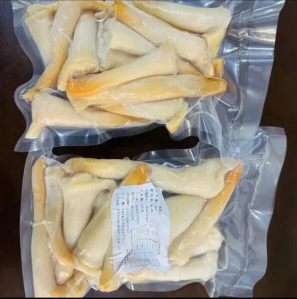 Sashimi-grade geoduck